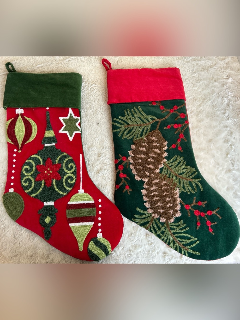 Stocking Factory Tufted Velvet Velour Red & Green Christmas Stockings Lot Of 2